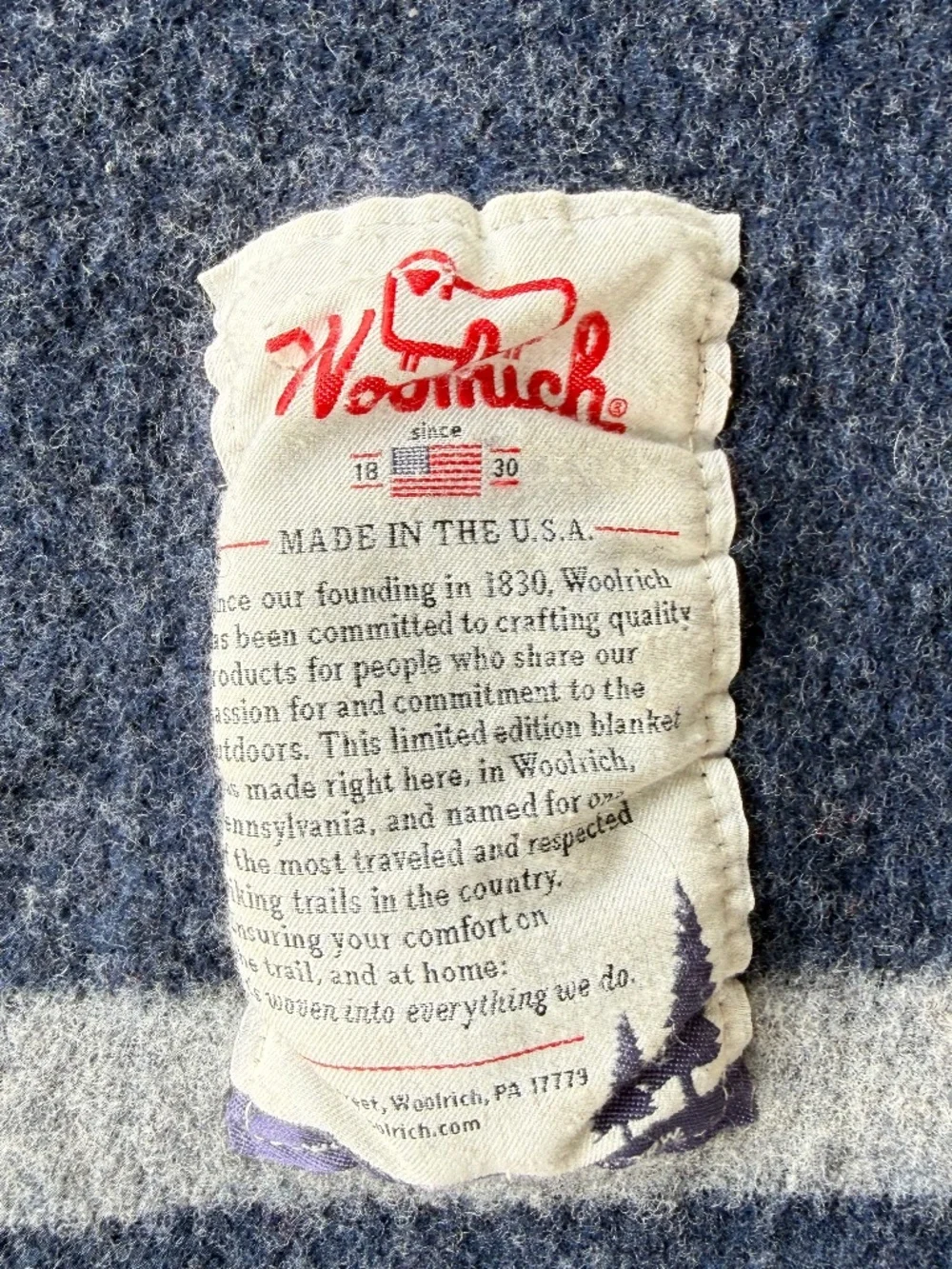 Woolrich Pacific Crest Trail Jacquard Blanket - Picture 5 of 10